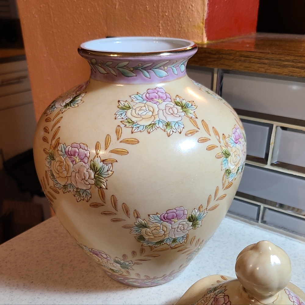 Floral Ceramic Vase with Pastel Accents With Lid